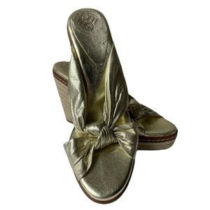 - BCBG Gold Espadrille 4โ Wedge Sandals Size 6.5